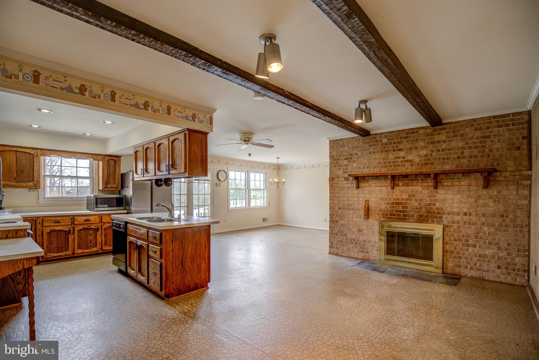 11809 Stuart Mill Road Oakton, VA 22124 - Photo 57 of 76 Kitchen w adjacent family room