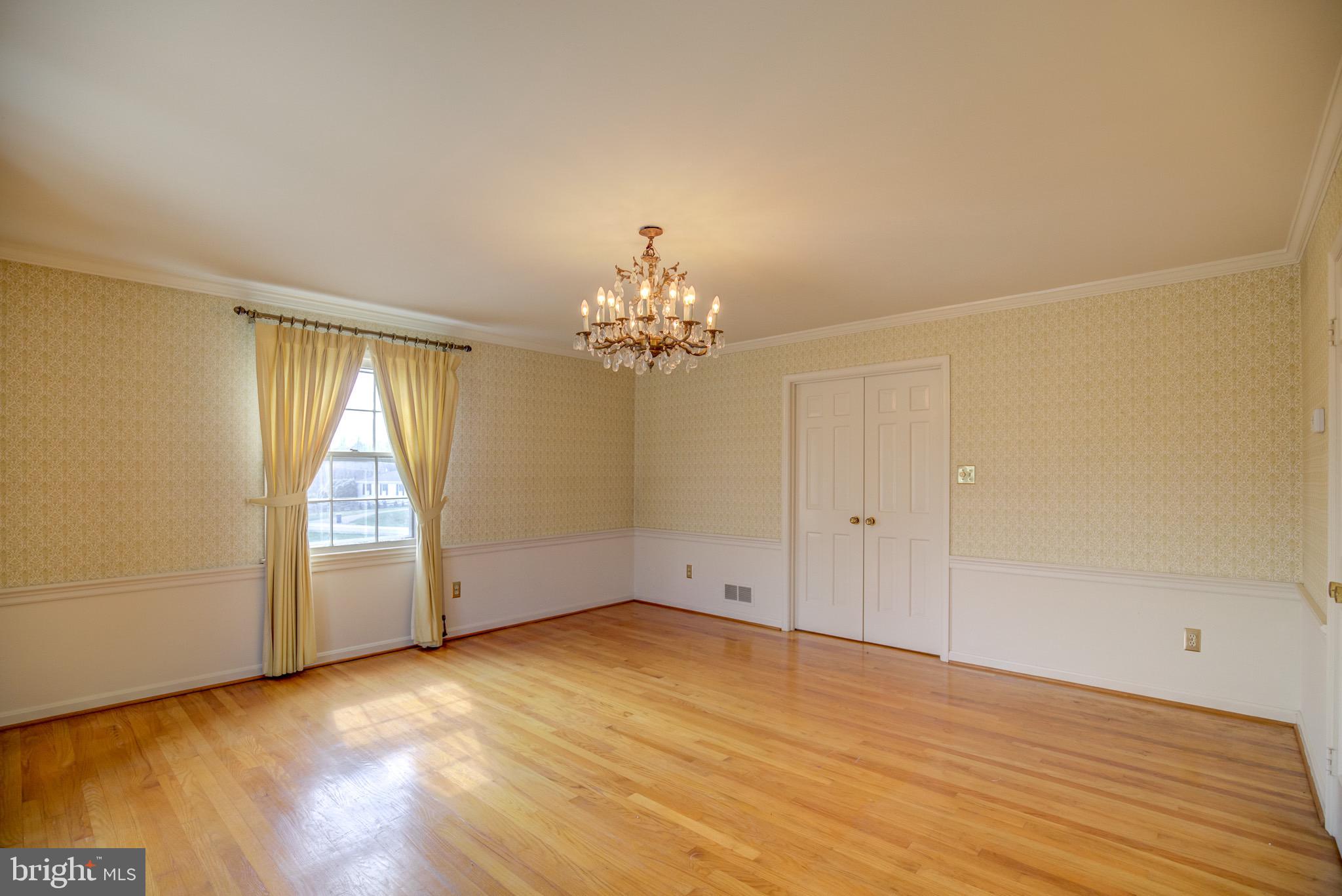 11809 Stuart Mill Road Oakton, VA 22124 - Photo 60 of 76 Dining Room