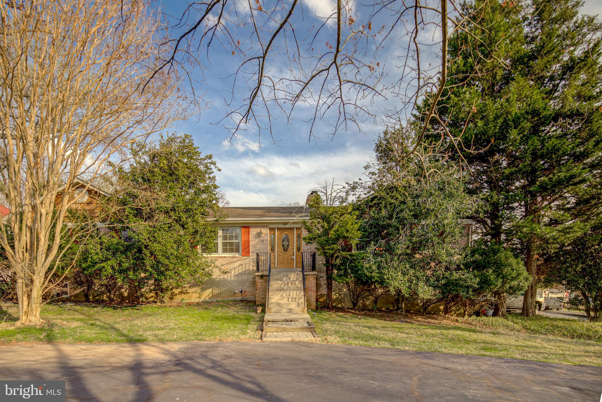11809 Stuart Mill Road Oakton, VA 22124 - Photo 6 of 76 Gallery Image 6