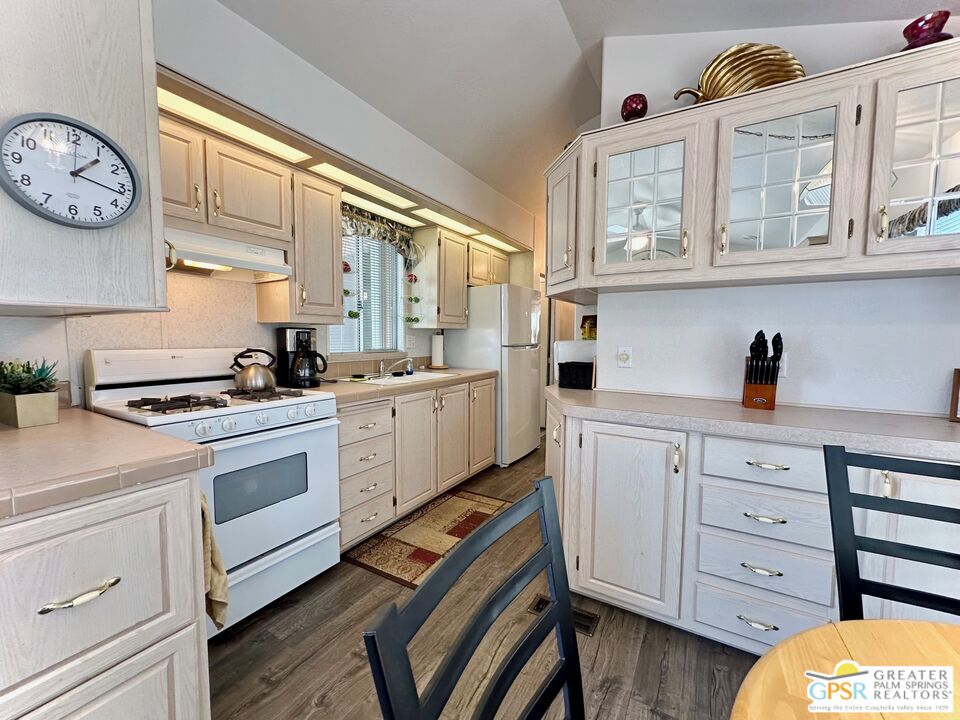 69801 Ramon Road, Unit 15 Cathedral City, CA 92234 - Photo 11 of 13 Gallery Image 11