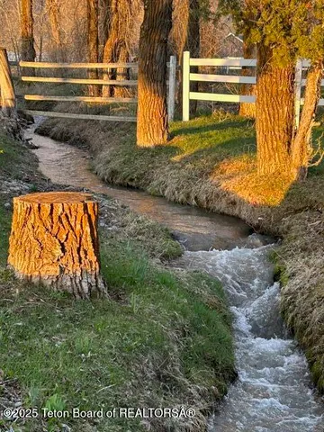 $1,790,000 | 26 Yosemite Drive, Freedom, WY 83120