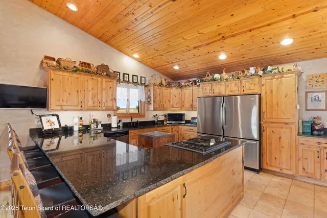 $1,790,000 | 26 Yosemite Drive, Freedom, WY 83120