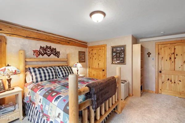 $1,790,000 | 26 Yosemite Drive, Freedom, WY 83120