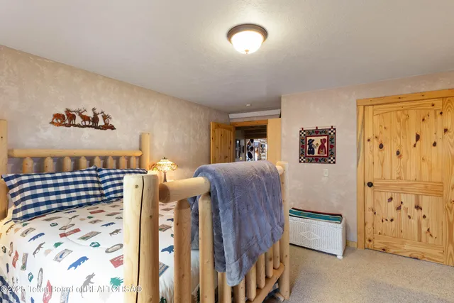 $1,790,000 | 26 Yosemite Drive, Freedom, WY 83120