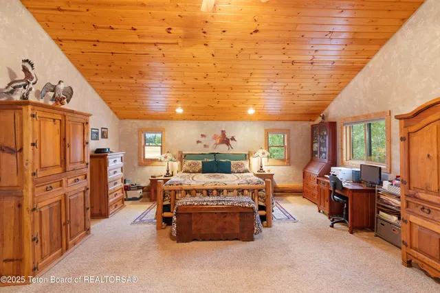 $1,790,000 | 26 Yosemite Drive, Freedom, WY 83120