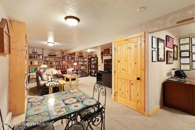 $1,790,000 | 26 Yosemite Drive, Freedom, WY 83120