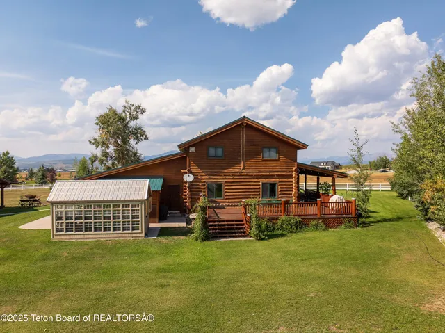 $1,790,000 | 26 Yosemite Drive, Freedom, WY 83120