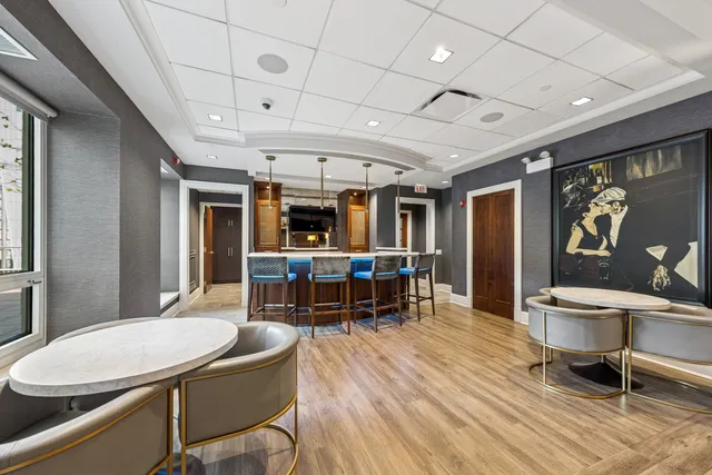 $425,000 | 57 East Delaware Place, Unit 2503, Chicago, IL 60611