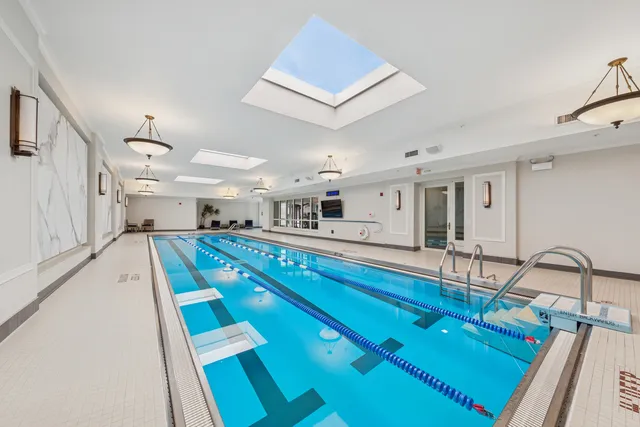 $425,000 | 57 East Delaware Place, Unit 2503, Chicago, IL 60611