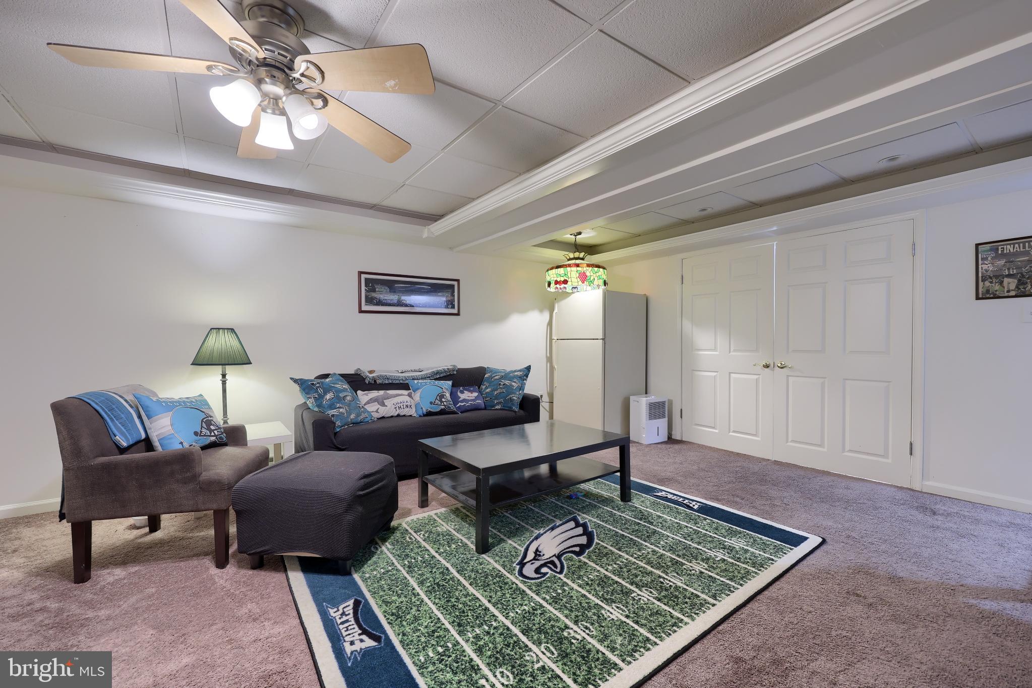 425 Cardinal Road Lititz, PA 17543 - Photo 32 of 33 a living room with furniture and a rug