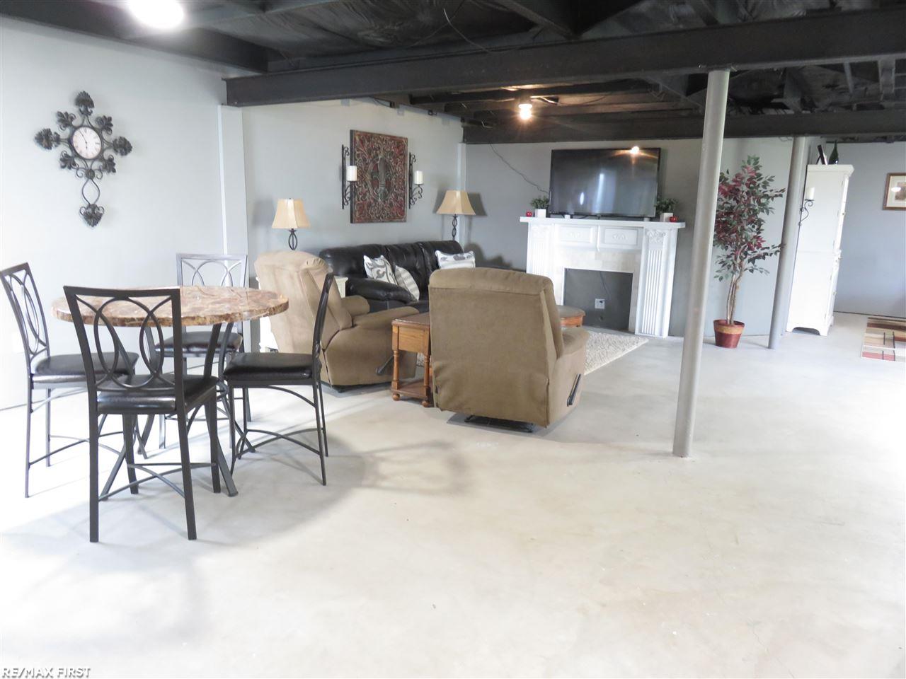 11265 Gilbert Road Memphis, MI 48041 - Photo 31 of 32 50040939-30.JPG