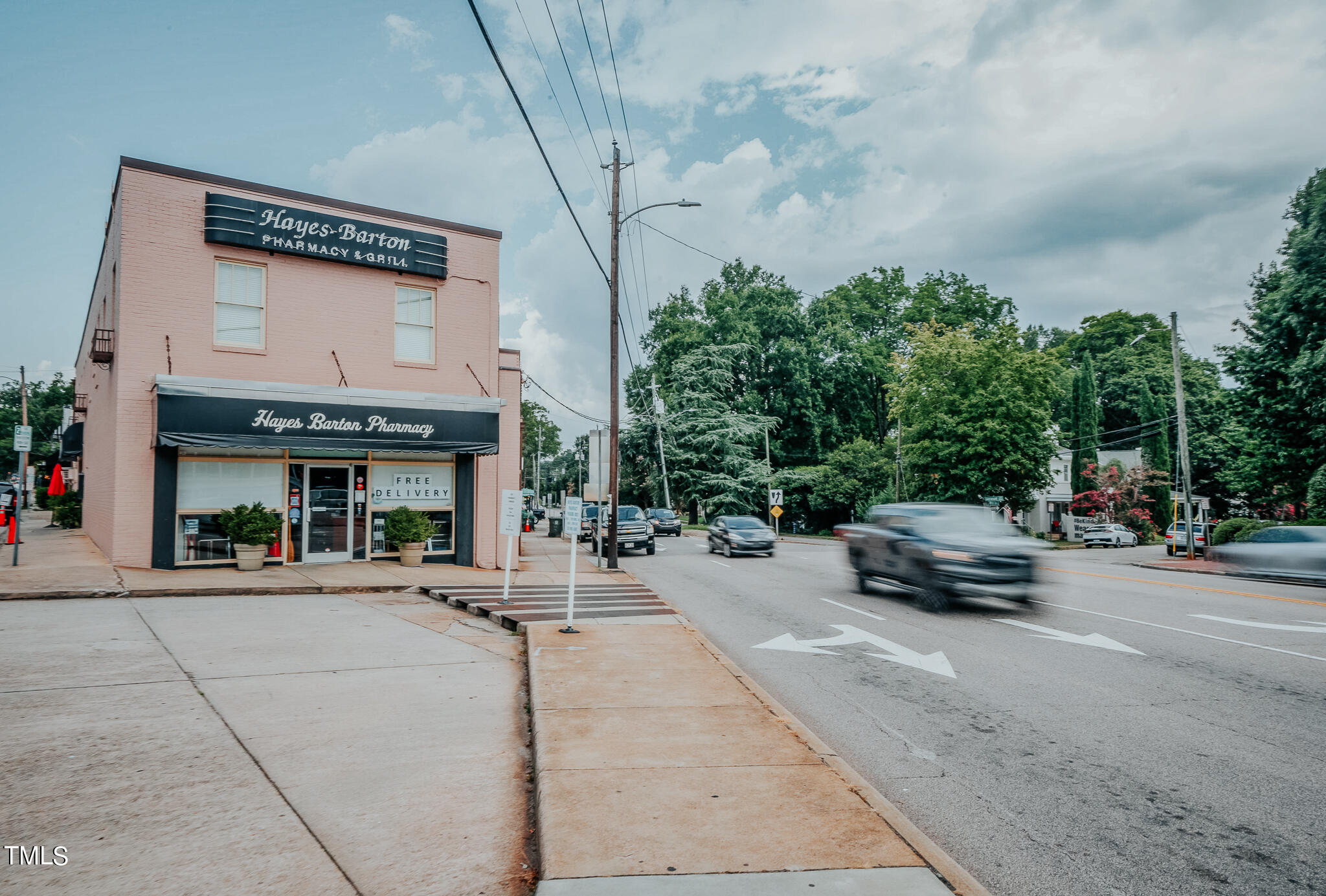 1406 Lyon Street, Unit 102 Raleigh, NC 27608 - Photo 57 of 57 LYON_Lifestyle_11