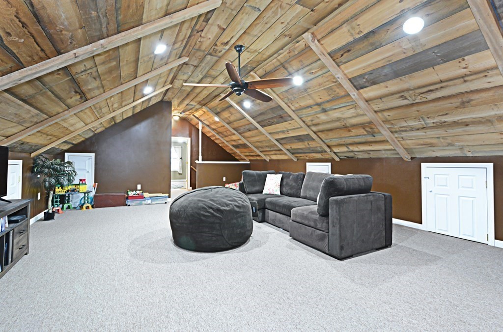 35 H Putnam Road Charlton, MA 01507 - Photo 17 of 26 Gallery Image 17