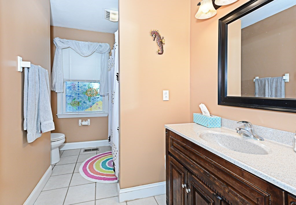 35 H Putnam Road Charlton, MA 01507 - Photo 21 of 26 Gallery Image 21