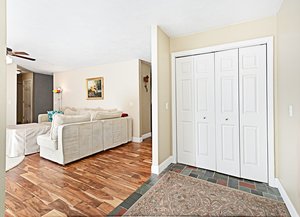 35 H Putnam Road Charlton, MA 01507 - Photo 4 of 26 Gallery Image 4