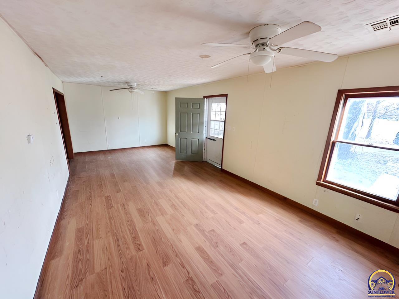 1407 North 3rd Street Neodesha, KS 66757 - Photo 5 of 21