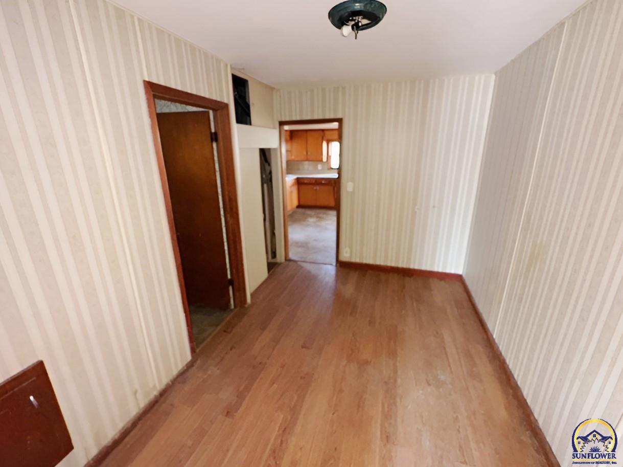 1407 North 3rd Street Neodesha, KS 66757 - Photo 10 of 21