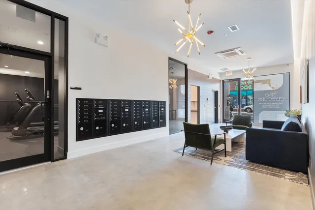 $3,543 | 3140 North Clybourn Avenue, Unit 204, Chicago, IL 60618