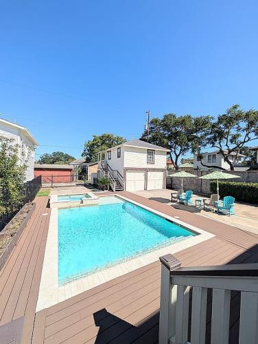 1606 Rosenberg Street Galveston, TX 77550 - Photo 16 of 18