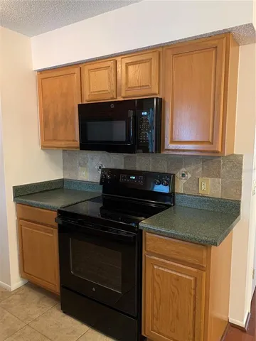 $1,975 | 4143 Montano Avenue, Spring Hill, FL 34609