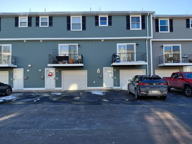 $2,500 | 1215 Pawtucket Boulevard, Unit 12, Lowell, MA 01854