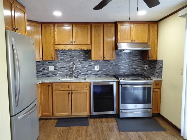 $2,500 | 1215 Pawtucket Boulevard, Unit 12, Lowell, MA 01854