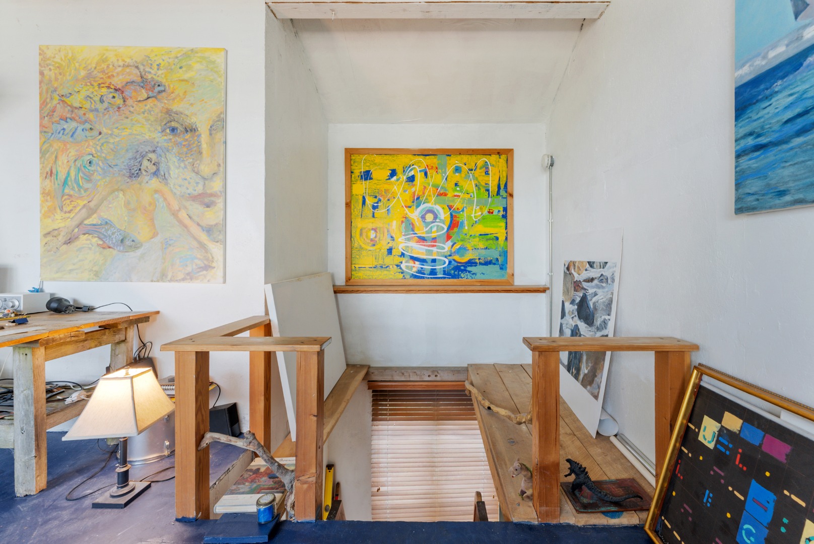 129 Beach Road Vineyard Haven, MA 02568 - Photo 40 of 71 a living room with furniture and a flat screen tv