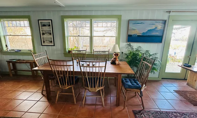 $1,895,000 | 129 Beach Road, Vineyard Haven, MA 02568