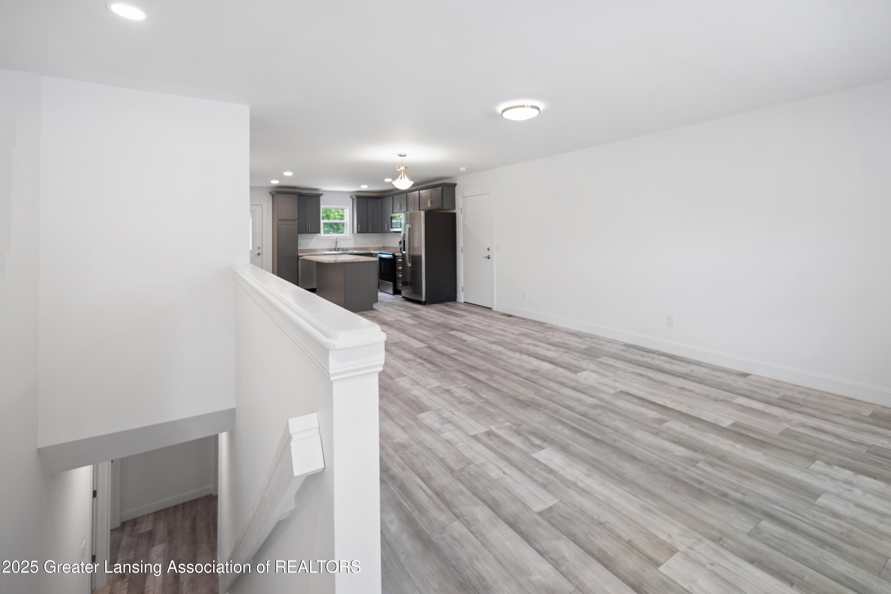 2107 Reo Road Lansing, MI 48910 - Photo 3 of 48 REO-18