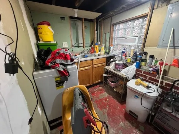$339,900 | 4841 West Armitage Avenue, Chicago, IL 60639