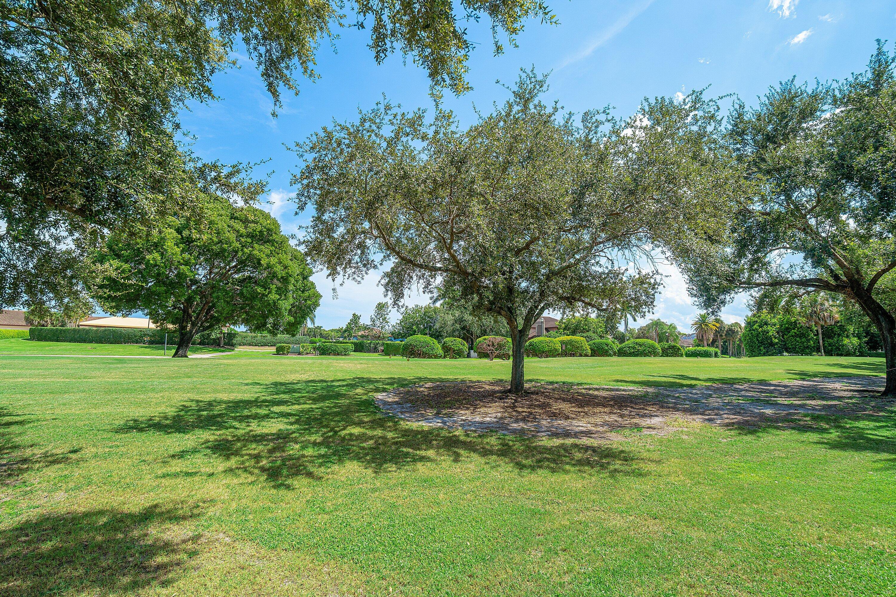7164 Via Palomar Boca Raton, FL 33433 - Photo 37 of 40 040-7164ViaPalomar-BocaRaton-FL-33433-SM