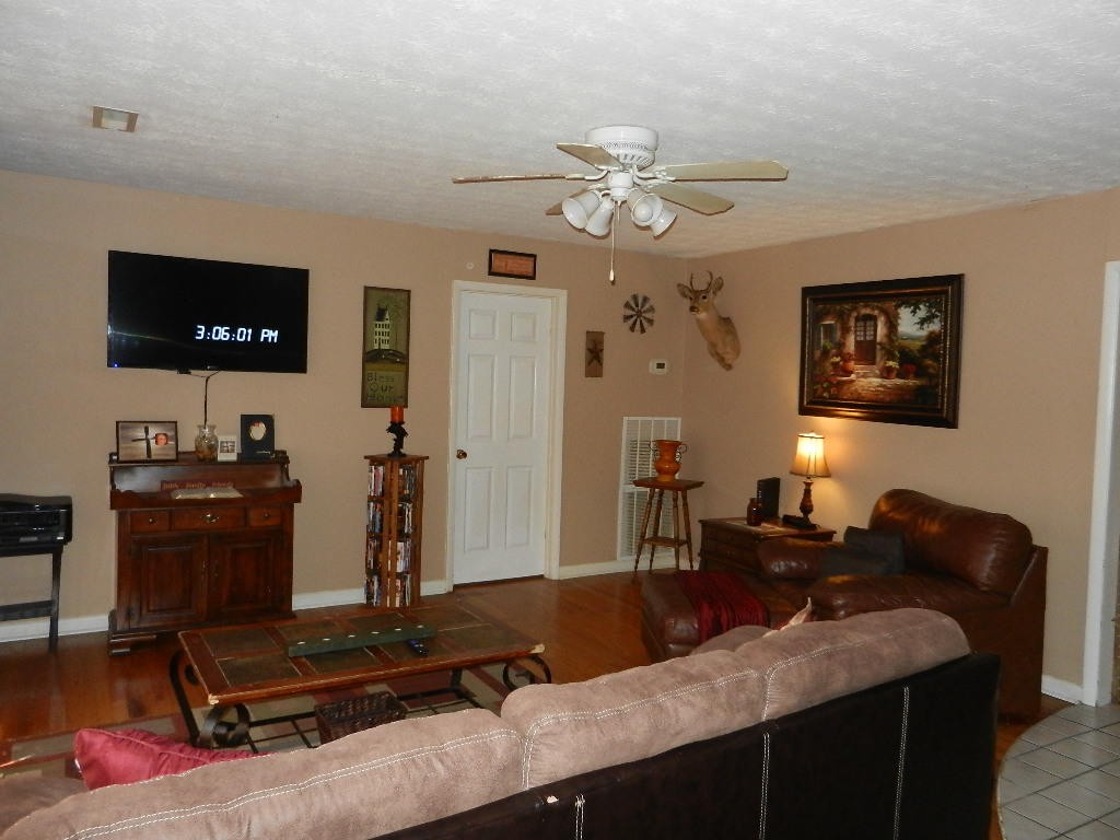 840 Patton Ferry Road Kingston, TN 37763 - Photo 3 of 19 Gallery Image 3