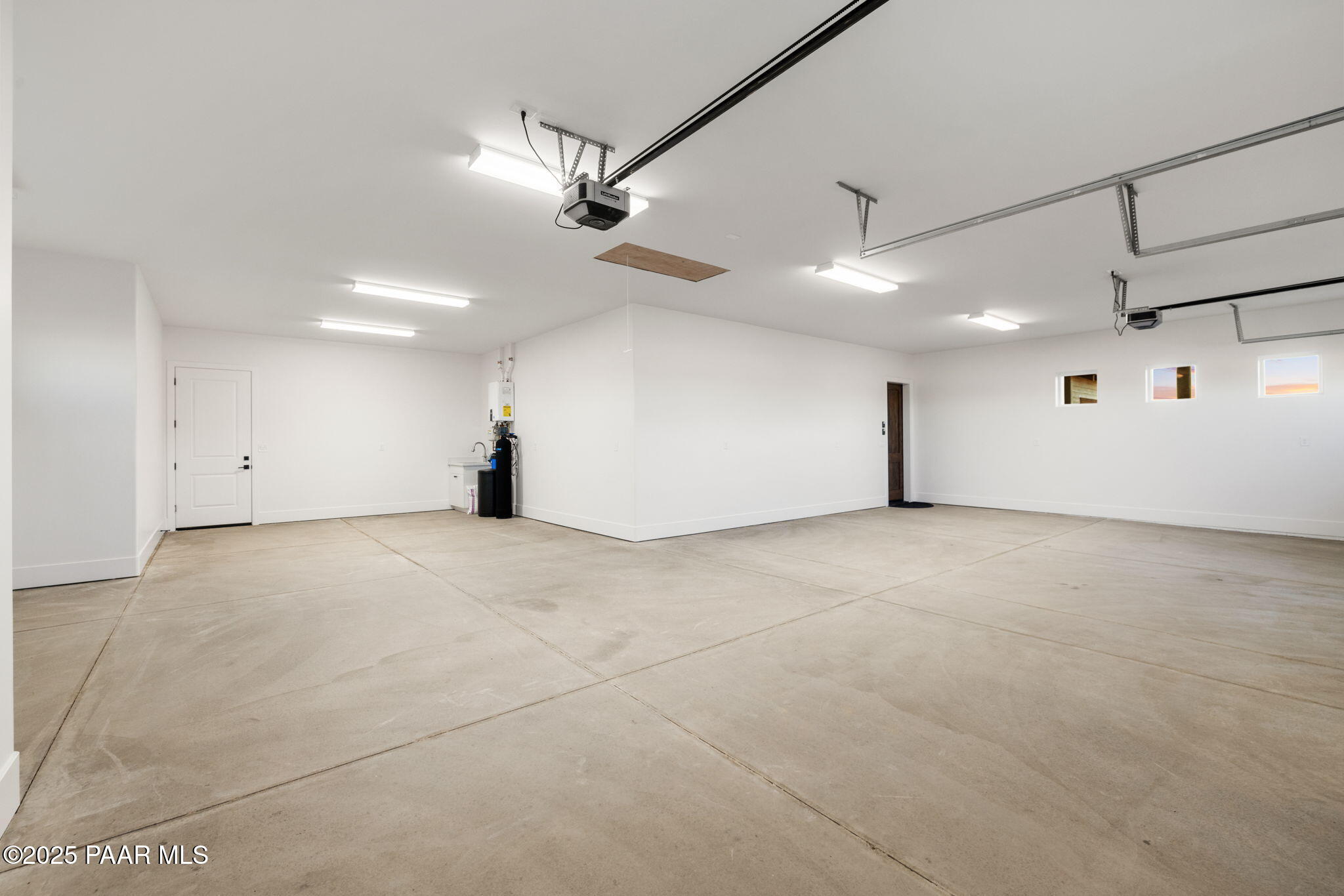 3181 West L Bar L Road Prescott, AZ 86305 - Photo 66 of 79 64-Garage