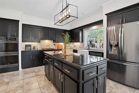 $829,900 | 3107 East Hickory Park Circle, Sugar Land, TX 77479