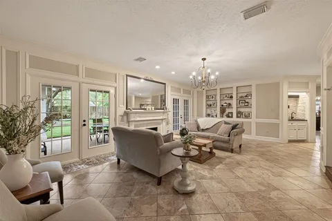 $829,900 | 3107 East Hickory Park Circle, Sugar Land, TX 77479
