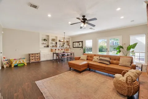 $829,900 | 3107 East Hickory Park Circle, Sugar Land, TX 77479