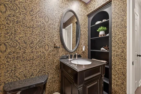 $829,900 | 3107 East Hickory Park Circle, Sugar Land, TX 77479