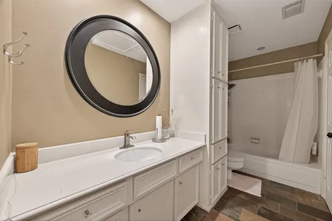 $829,900 | 3107 East Hickory Park Circle, Sugar Land, TX 77479