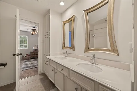 $829,900 | 3107 East Hickory Park Circle, Sugar Land, TX 77479