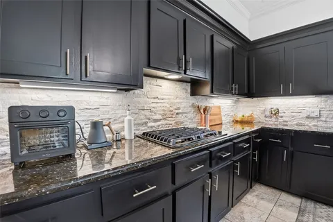 $829,900 | 3107 East Hickory Park Circle, Sugar Land, TX 77479