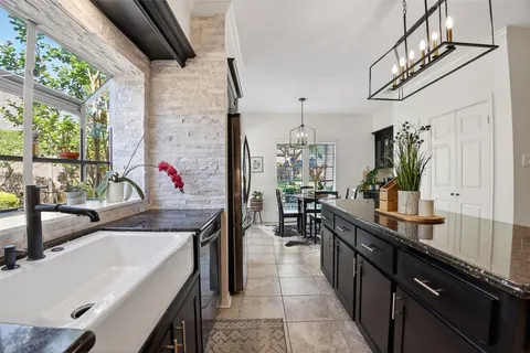 $829,900 | 3107 East Hickory Park Circle, Sugar Land, TX 77479
