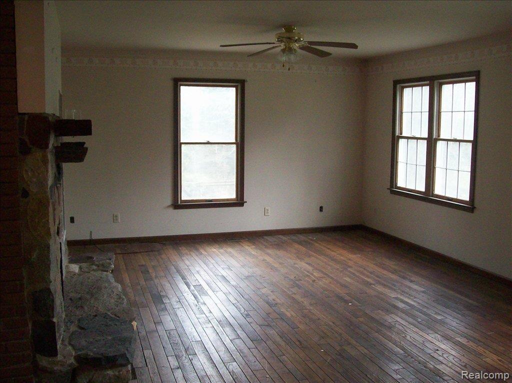 13194 Foley Road Fenton, MI 48430 - Photo 4 of 4 FOLEY FAMILY ROOM