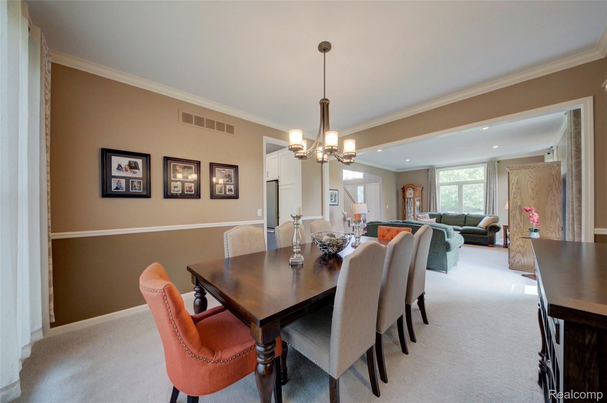 6649 Kennesaw Road Canton, MI 48187 - Photo 15 of 61 14 Dining Room.jpg