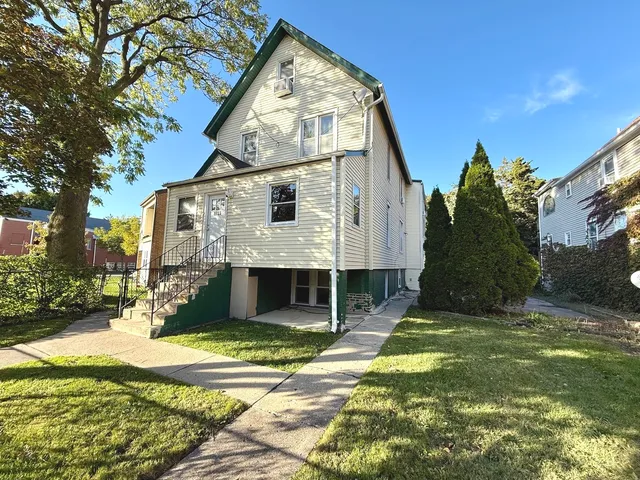 $2,200 | 1723 Emerson Street, Unit 1, Evanston, IL 60201