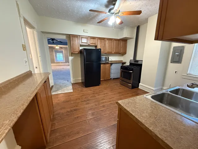 $2,200 | 1723 Emerson Street, Unit 1, Evanston, IL 60201