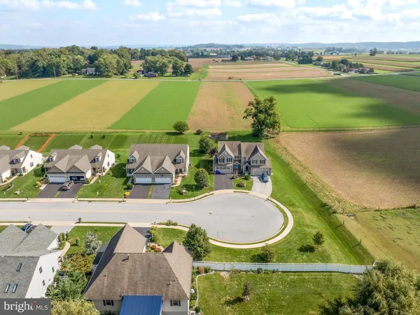 $749,900 | 132 Creekview Drive, Paradise, PA 17562