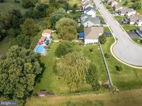 $749,900 | 132 Creekview Drive, Paradise, PA 17562