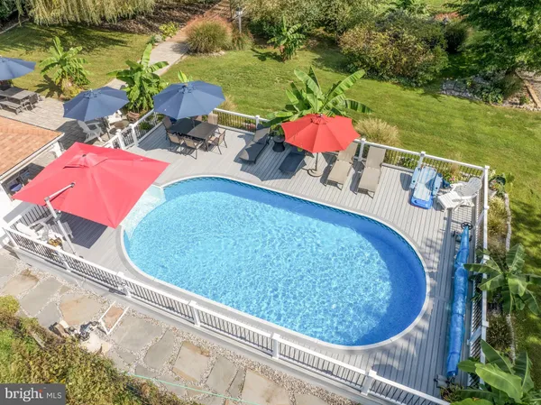 $749,900 | 132 Creekview Drive, Paradise, PA 17562