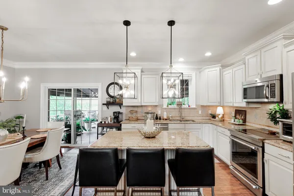 $749,900 | 132 Creekview Drive, Paradise, PA 17562