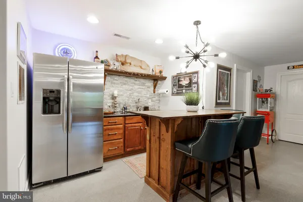 $749,900 | 132 Creekview Drive, Paradise, PA 17562